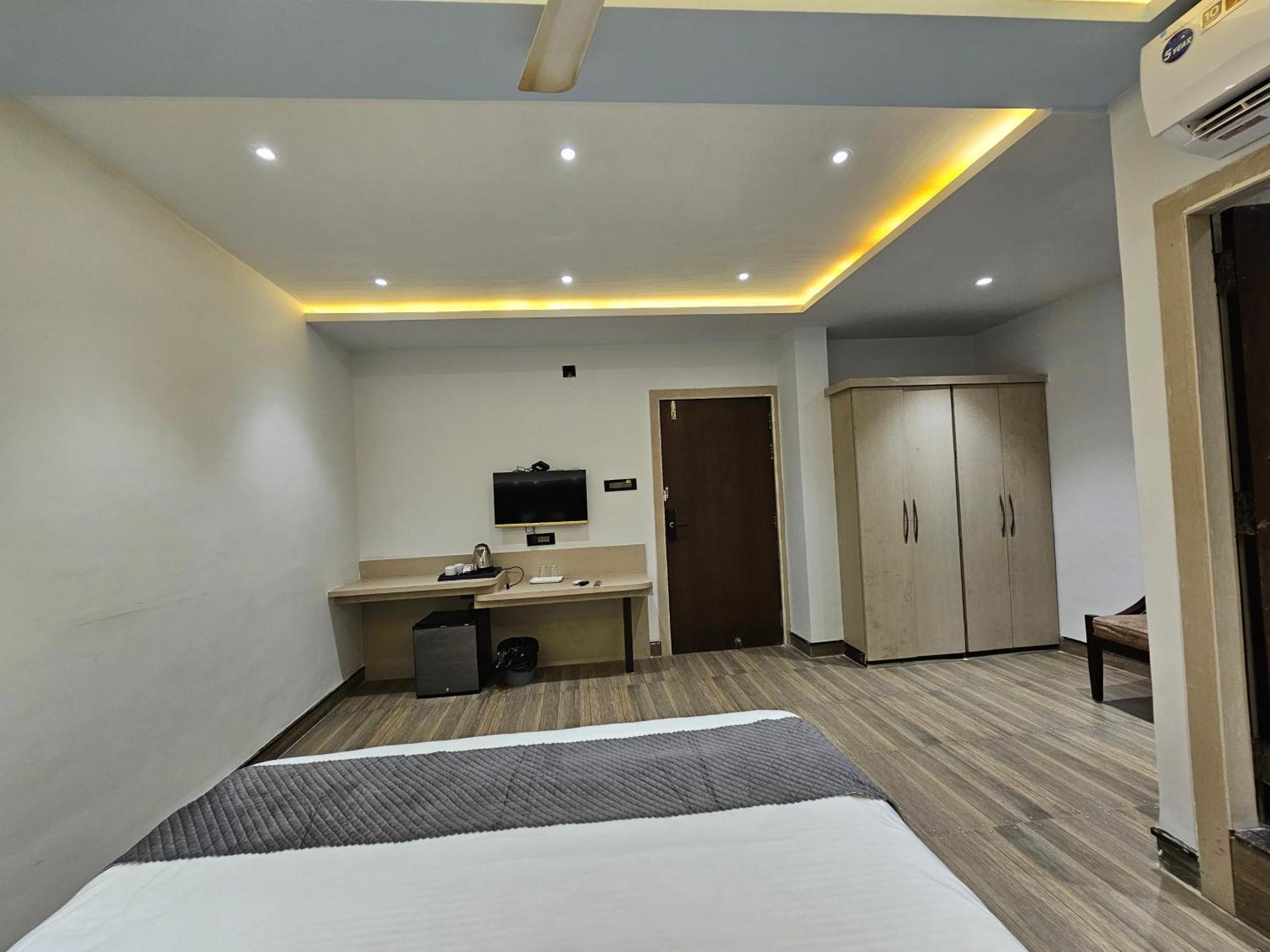 Hotel Mk Vivanta Гвалиор Экстерьер фото